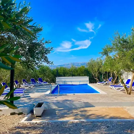 Villa Brac